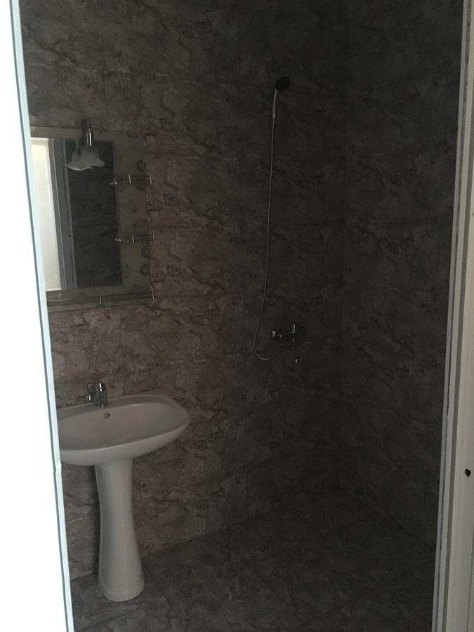 Kmg Hotel Khashuri Εξωτερικό φωτογραφία