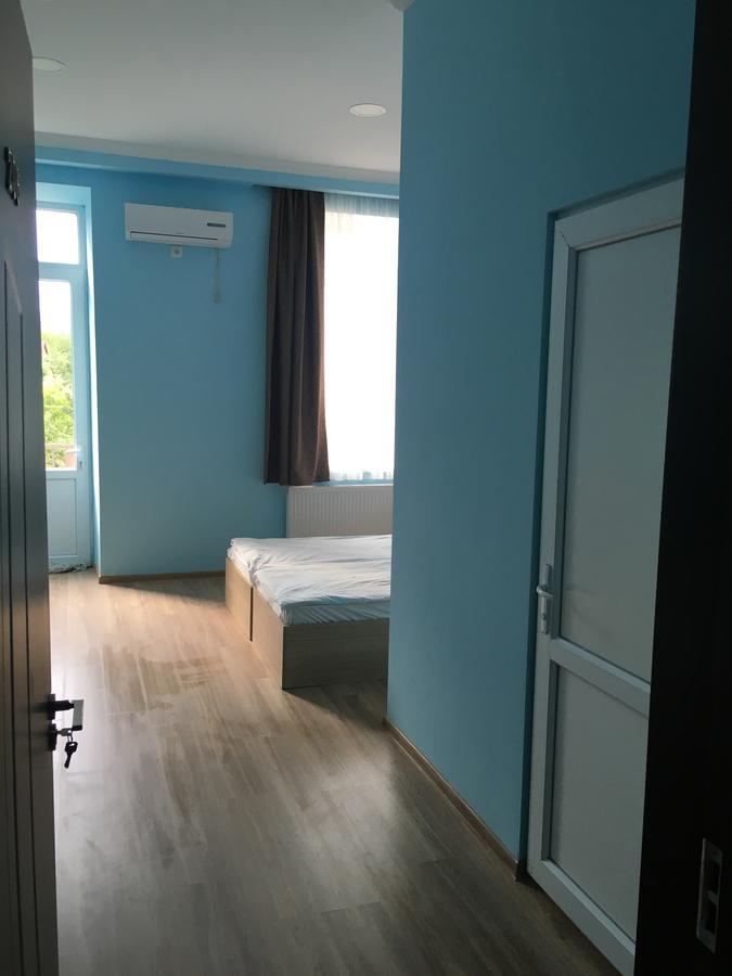 Kmg Hotel Khashuri Εξωτερικό φωτογραφία