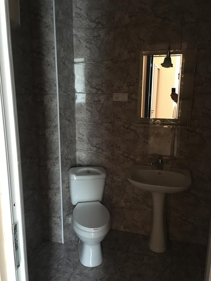 Kmg Hotel Khashuri Εξωτερικό φωτογραφία